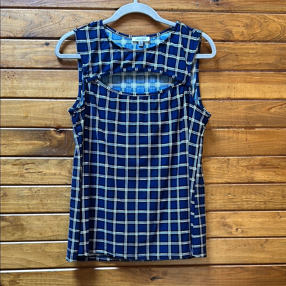 White Birch Blue Sleeveless Cut Out Blouse XL